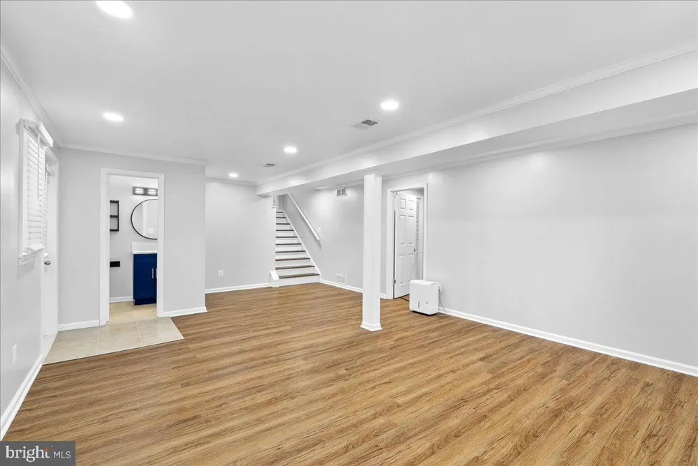 9303 MACSWAIN PLACE Springfield, VA 22153