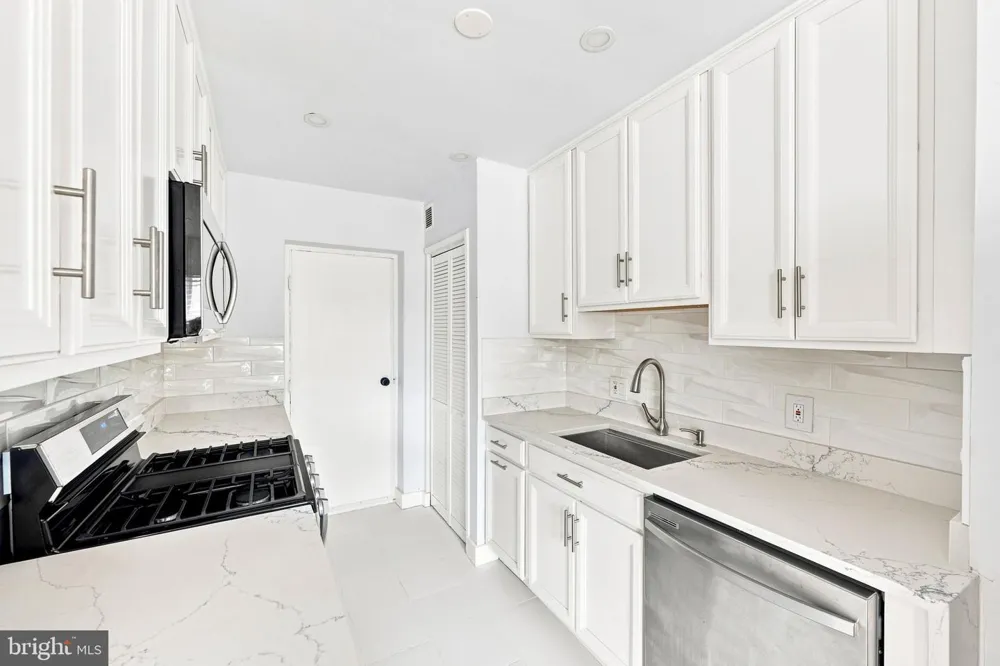 3701 S 5TH STREET S #205 Arlington, VA 22204