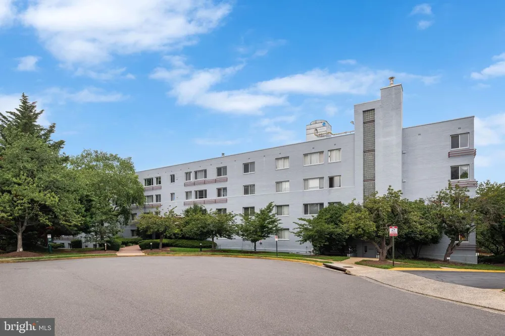 3701 S 5TH STREET S #205 Arlington, VA 22204