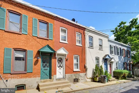 438 CHAMBERS STREET