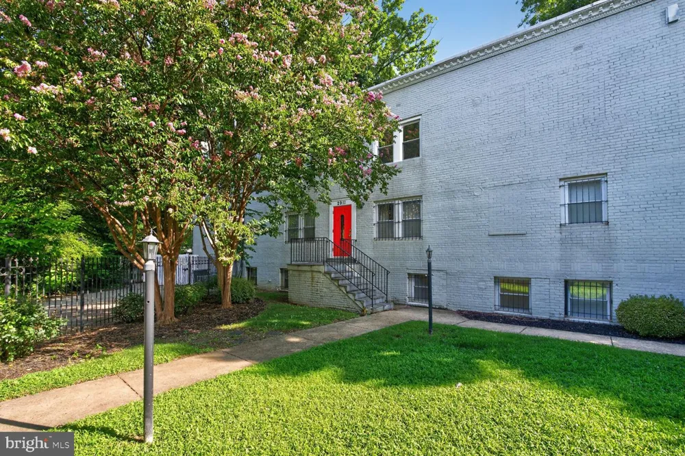 2911 8TH STREET SE #1101 Washington, DC 20032