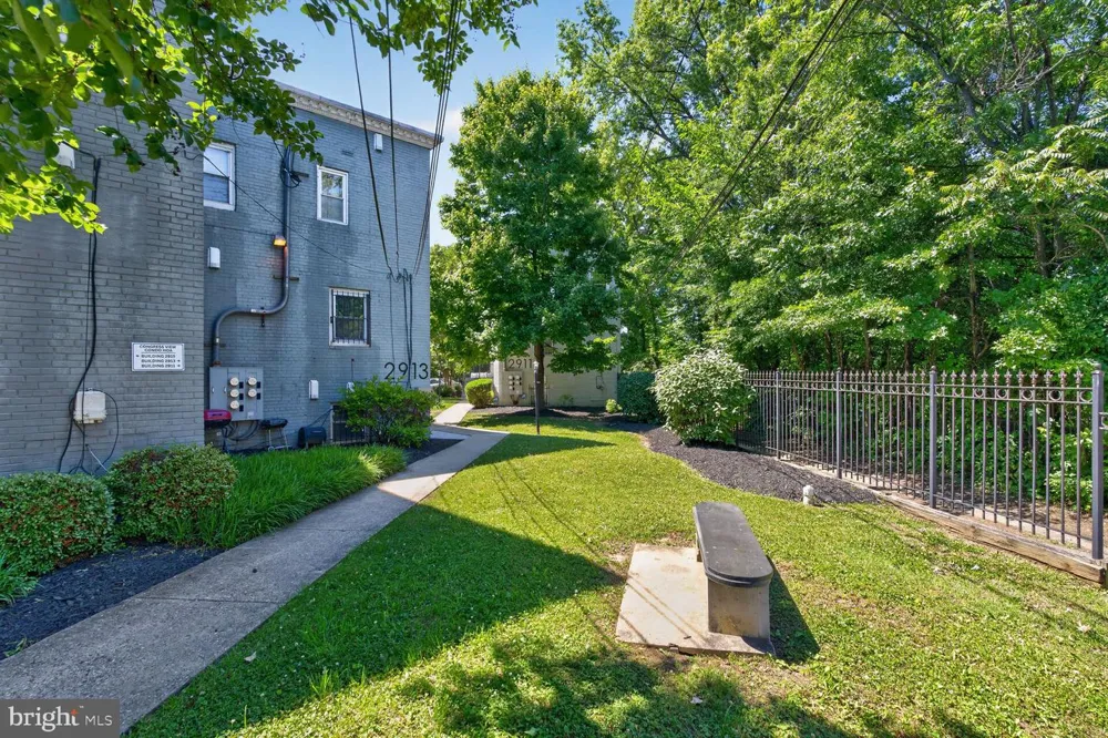 2911 8TH STREET SE #1101 Washington, DC 20032