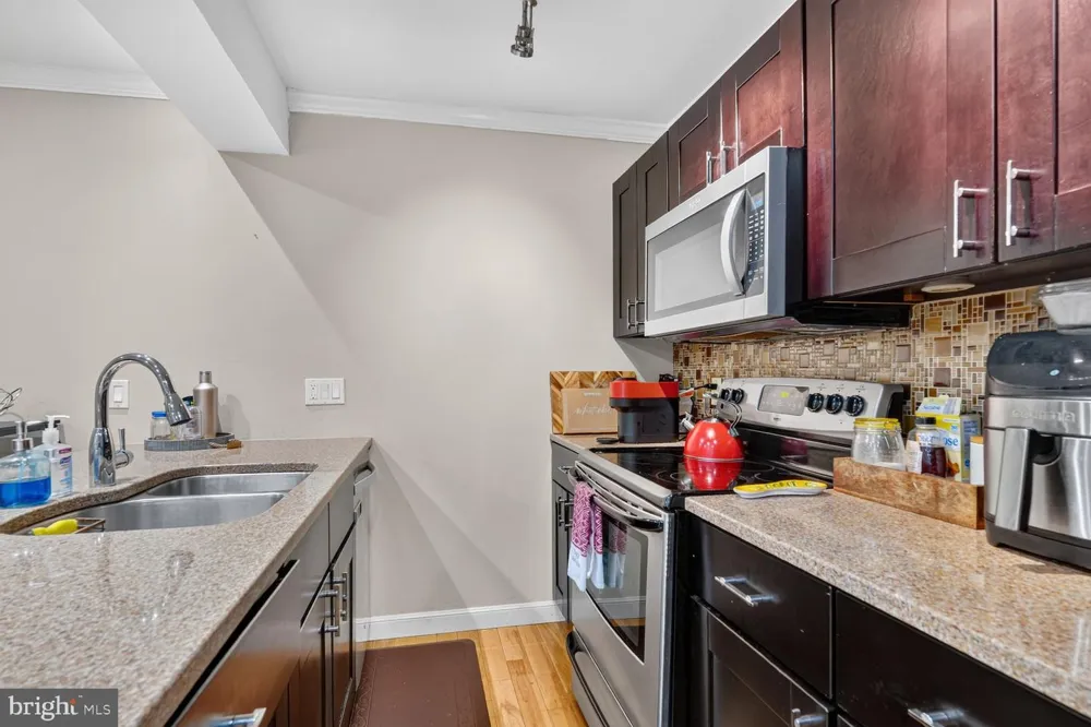 2911 8TH STREET SE #1101 Washington, DC 20032