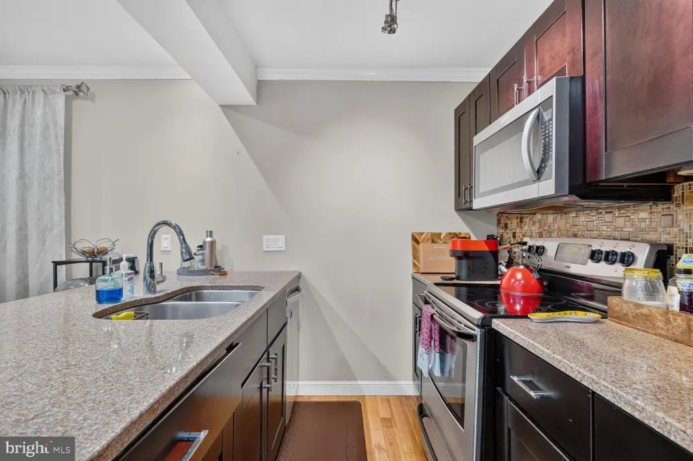 2911 8TH STREET SE #1101 Washington, DC 20032