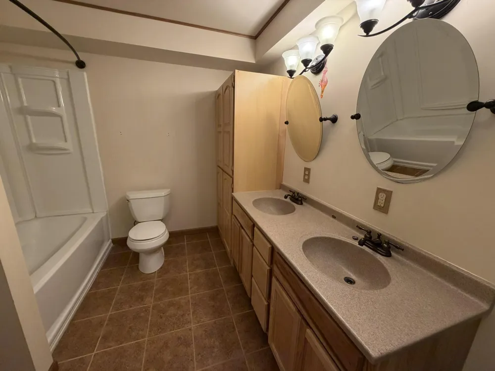 4122 Duck Lake Road Whitehall, MI 49461