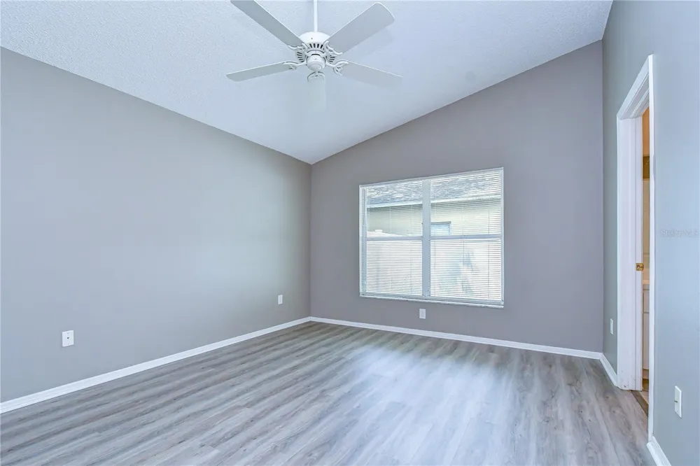 8736 MORRISON OAKS COURT Temple Terrace, FL 33637