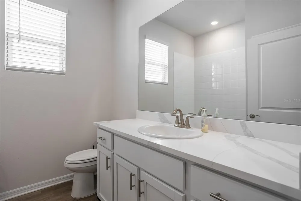 18052 CROPSIDE TRAIL Bradenton, FL 34211