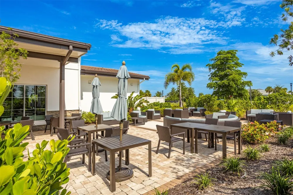 18052 CROPSIDE TRAIL Bradenton, FL 34211