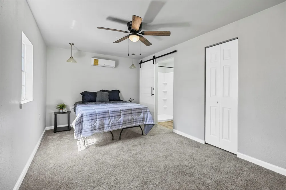 88 Live Oak Street Alvarado, TX 76009