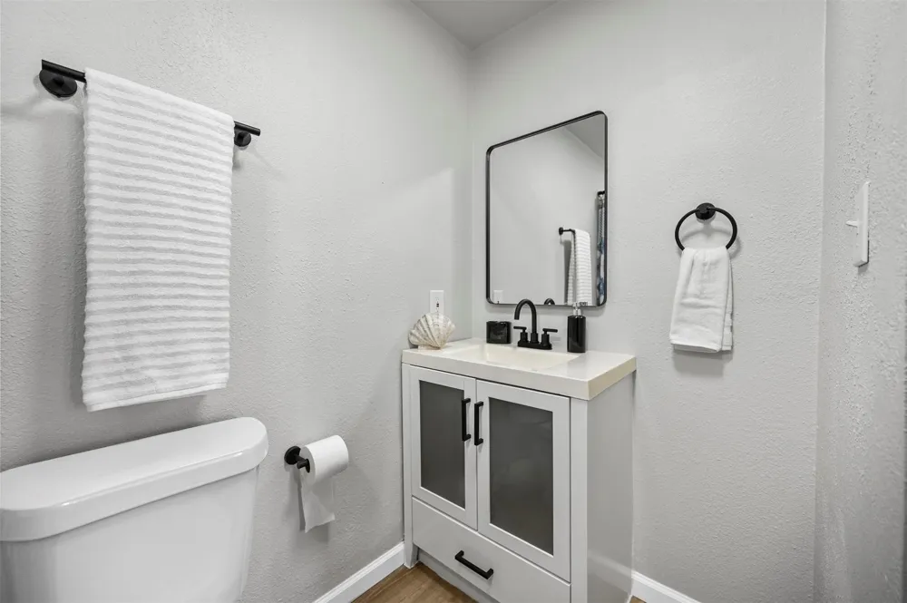 88 Live Oak Street Alvarado, TX 76009