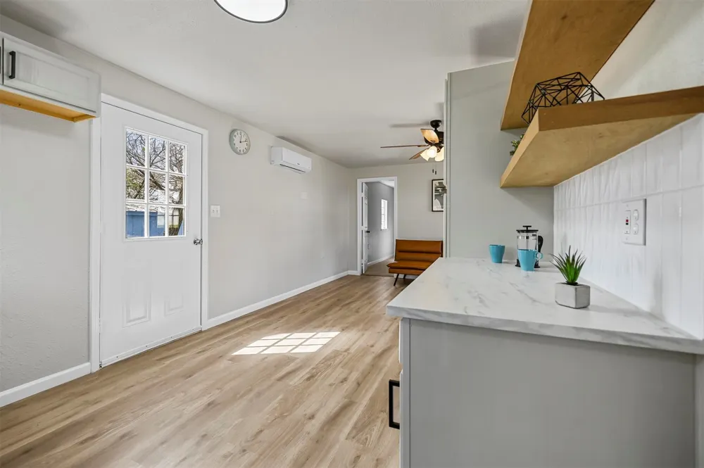88 Live Oak Street Alvarado, TX 76009