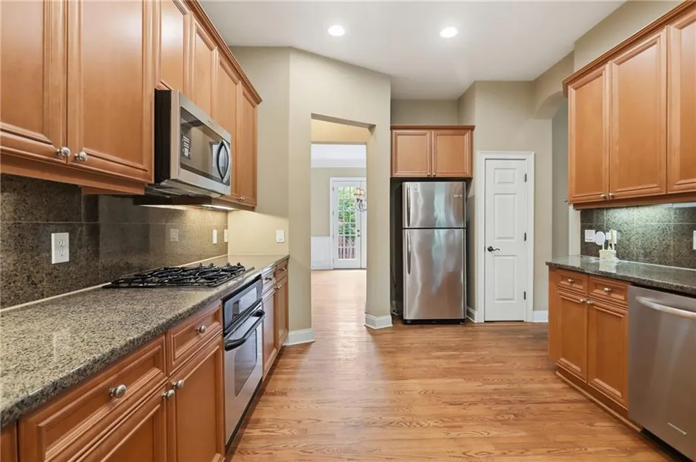 3011 Riverstone Trail #8 Atlanta, GA 30339