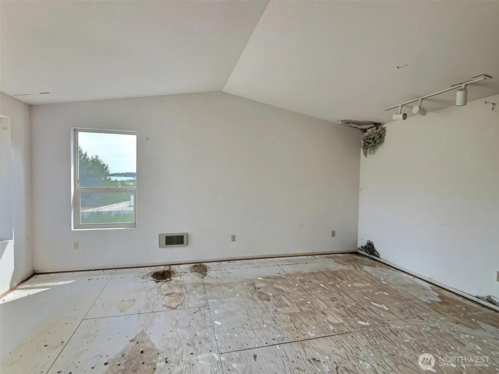206 Sunrise Avenue SE Ocean Shores, WA 98569