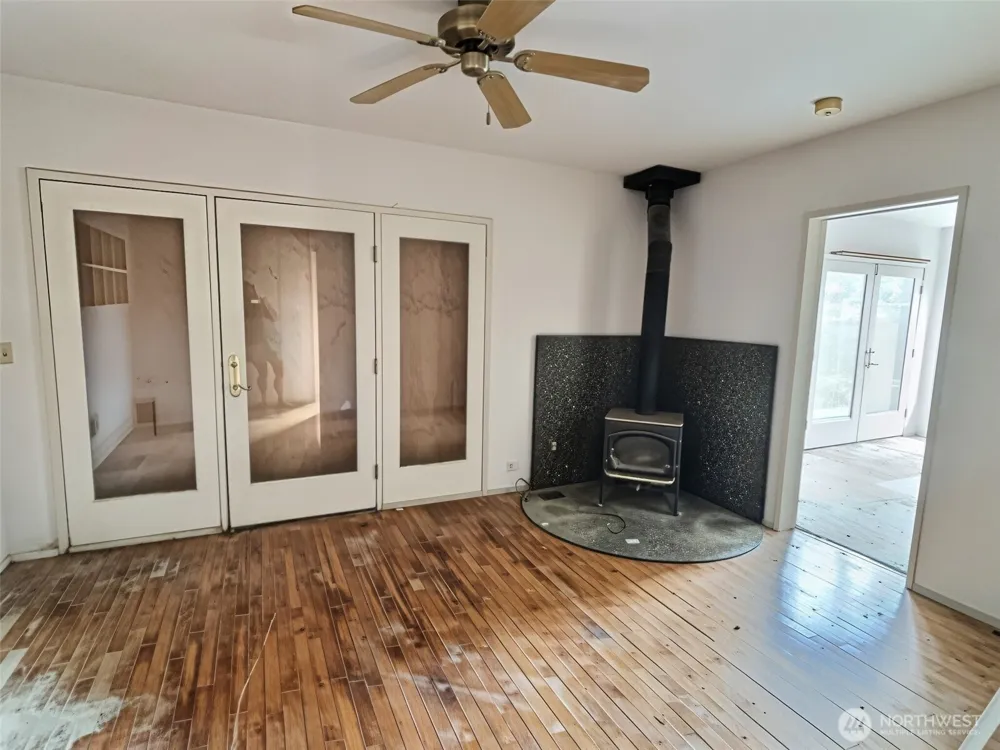 206 Sunrise Avenue SE Ocean Shores, WA 98569