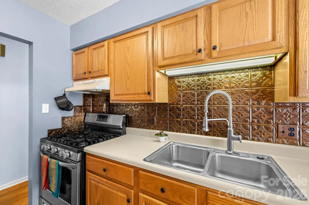 98 Pensacola Avenue Arden, NC 28704