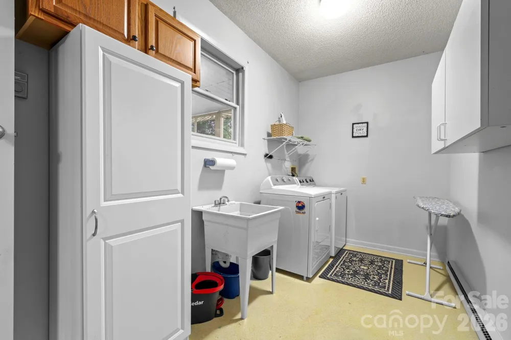 98 Pensacola Avenue Arden, NC 28704