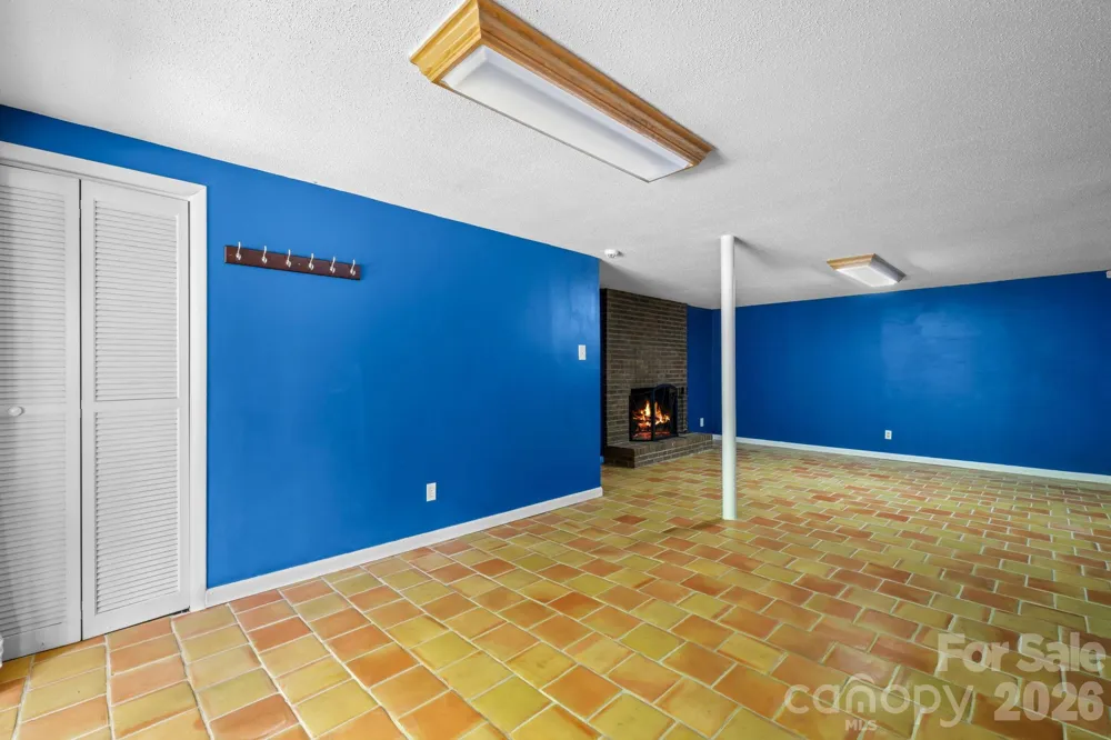 98 Pensacola Avenue Arden, NC 28704