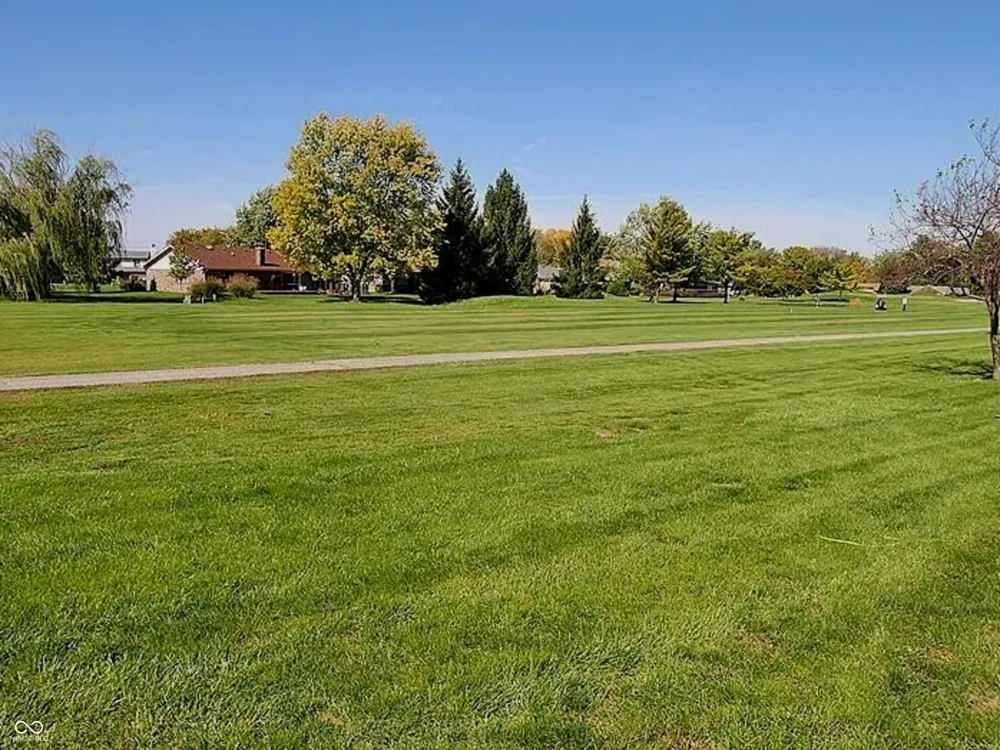 563 Cielo Vista Court Greenwood, IN 46143