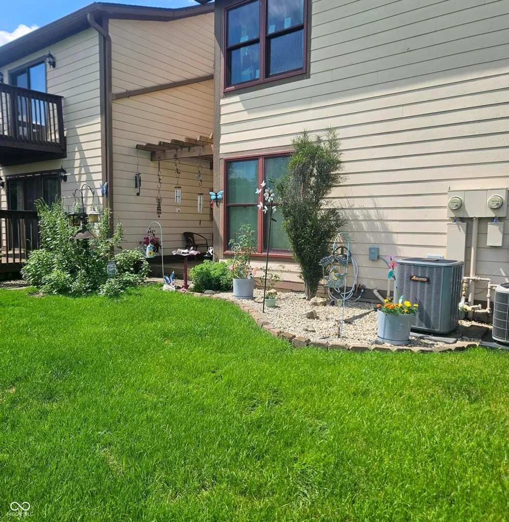 563 Cielo Vista Court Greenwood, IN 46143