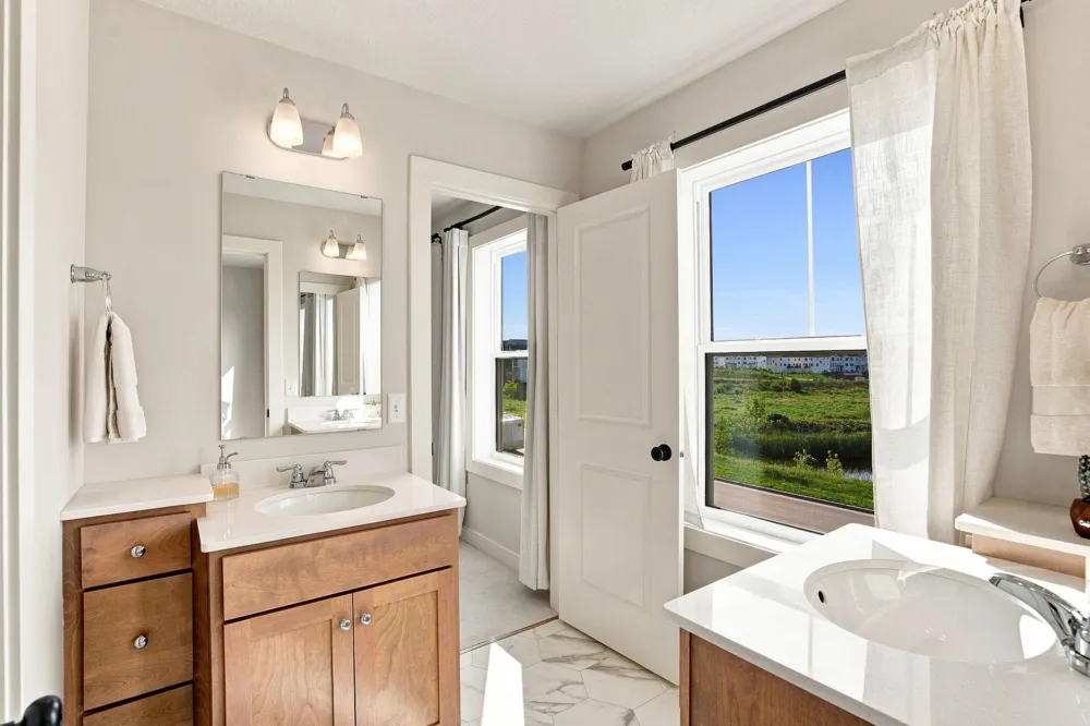 5392 Rolling Hills Parkway Victoria, MN 55318