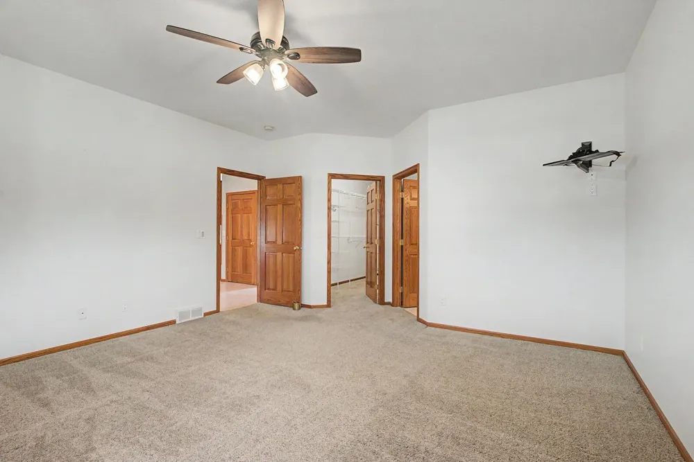 W7885 Country Avenue Holmen, WI 54636