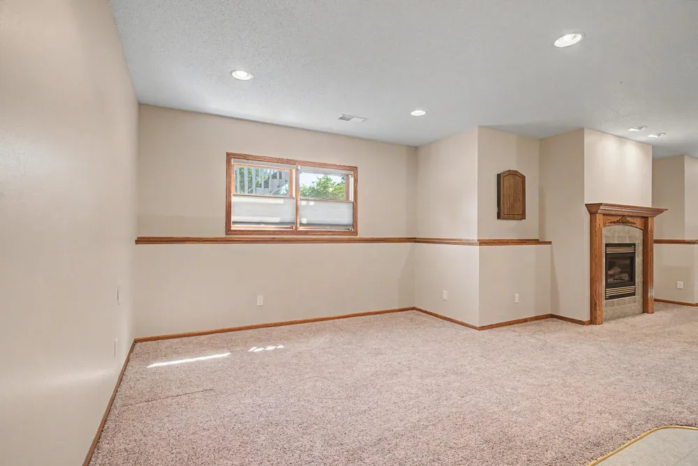 W7885 Country Avenue Holmen, WI 54636