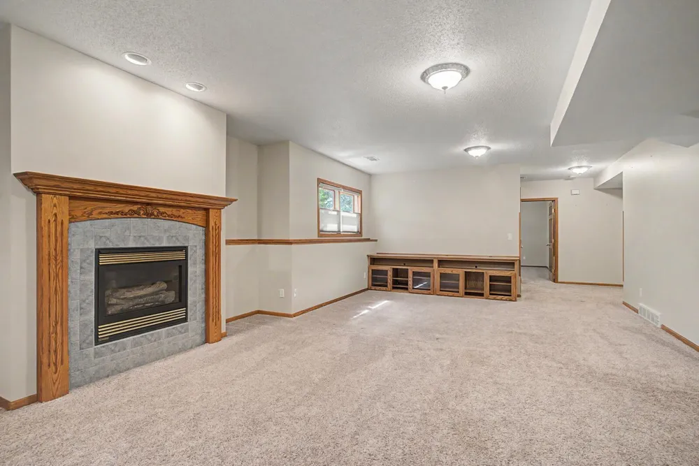 W7885 Country Avenue Holmen, WI 54636