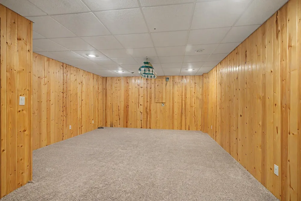 W7885 Country Avenue Holmen, WI 54636