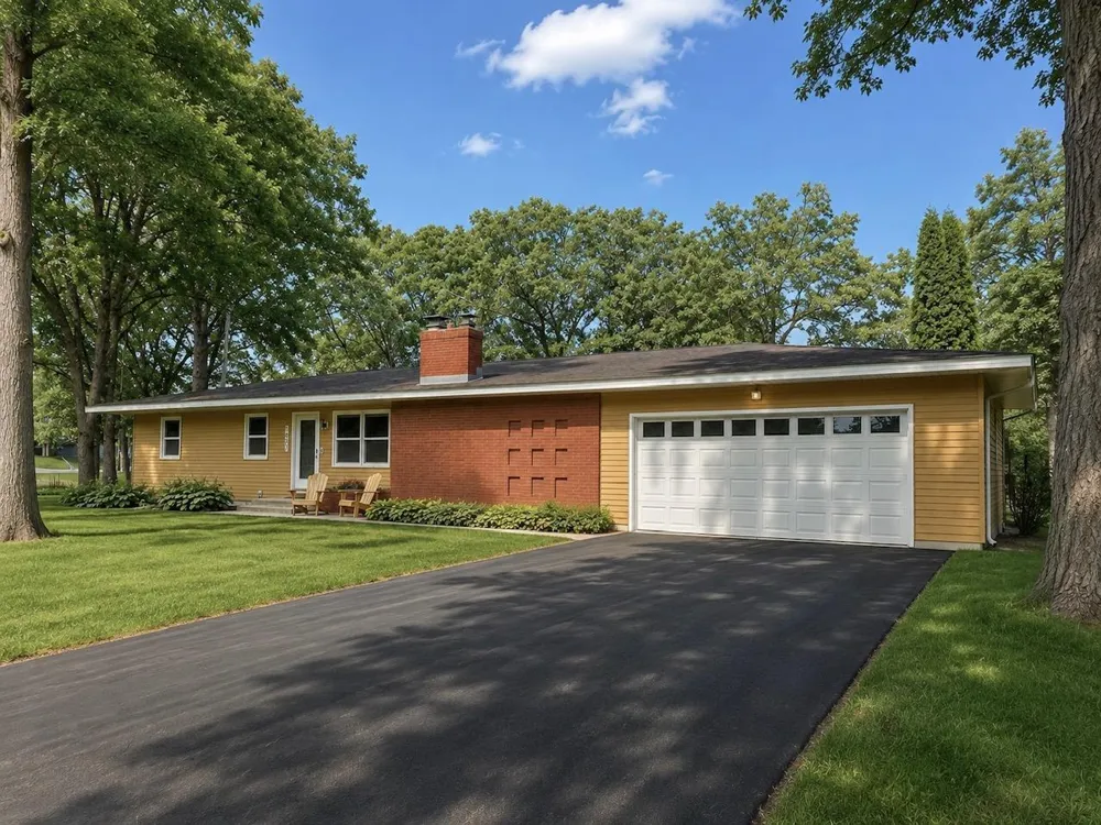 1427 Lori Avenue Detroit Lakes, MN 56501
