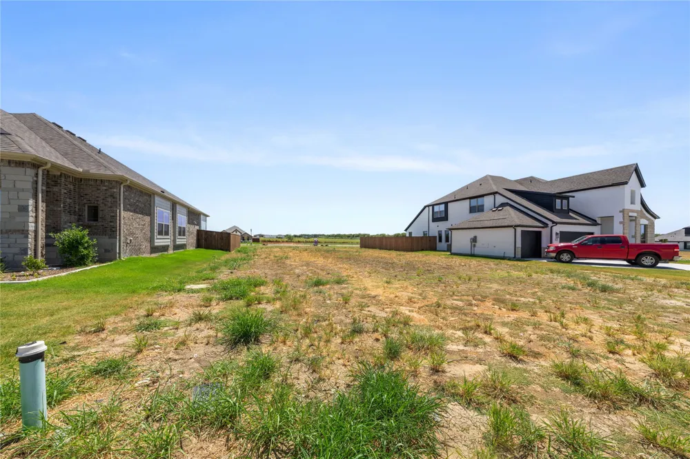 1973 Daybreak Drive Venus, TX 76009