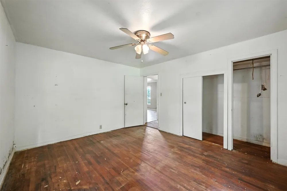 414 S Broadway Street Bells, TX 75414