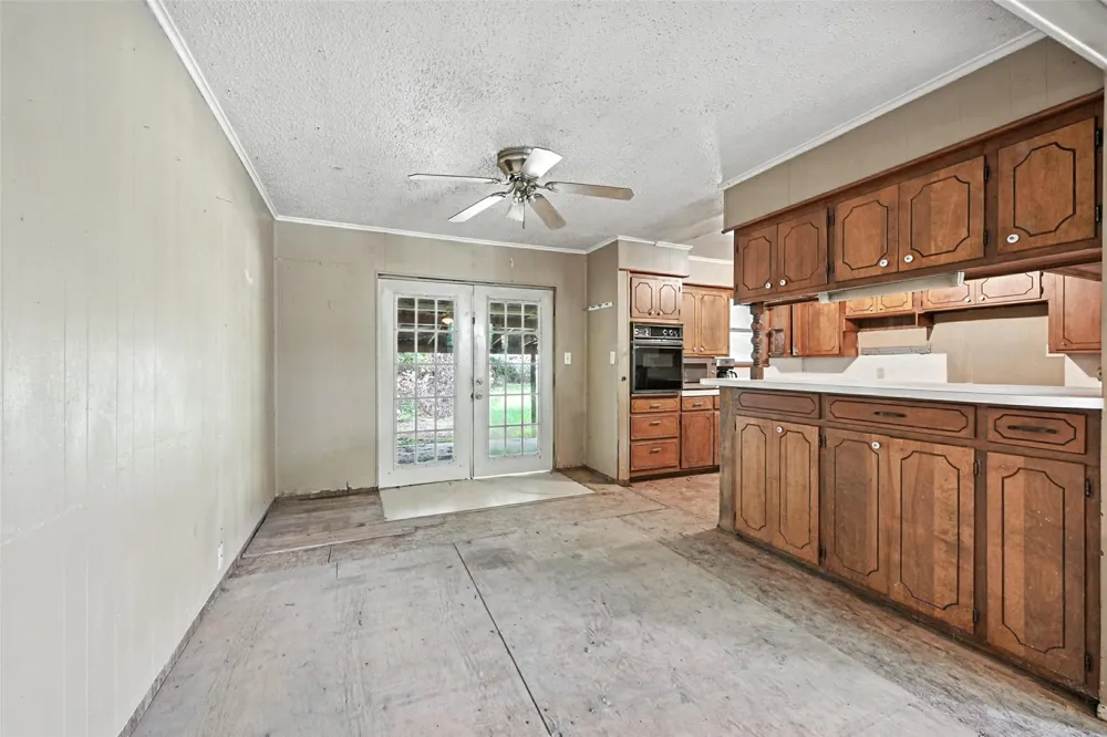 414 S Broadway Street Bells, TX 75414