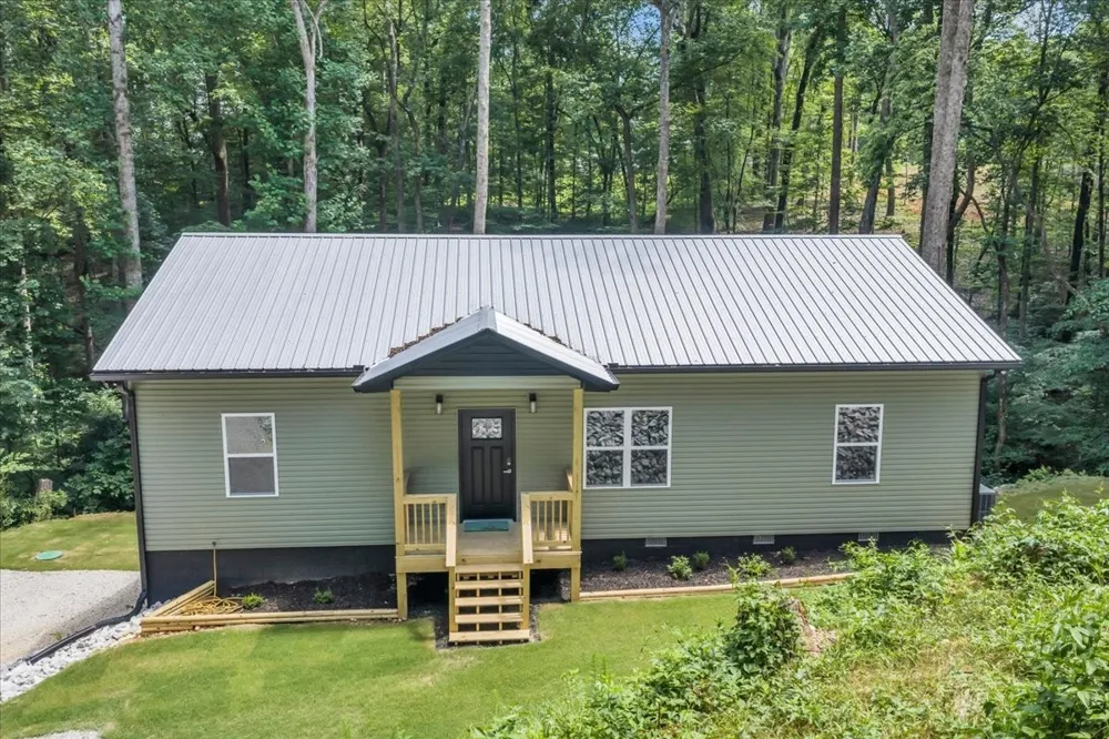 226 Woodland Way Estill Springs, TN 37330