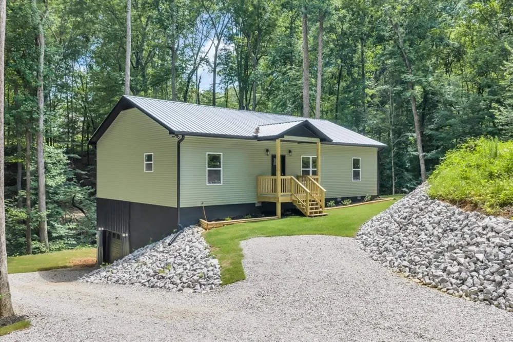 226 Woodland Way Estill Springs, TN 37330