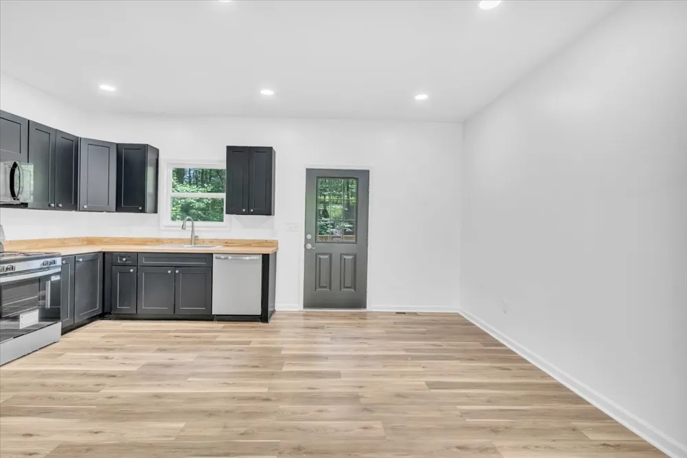 226 Woodland Way Estill Springs, TN 37330