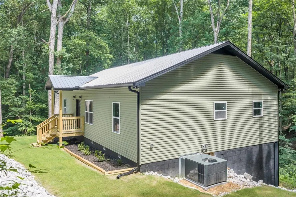 226 Woodland Way Estill Springs, TN 37330