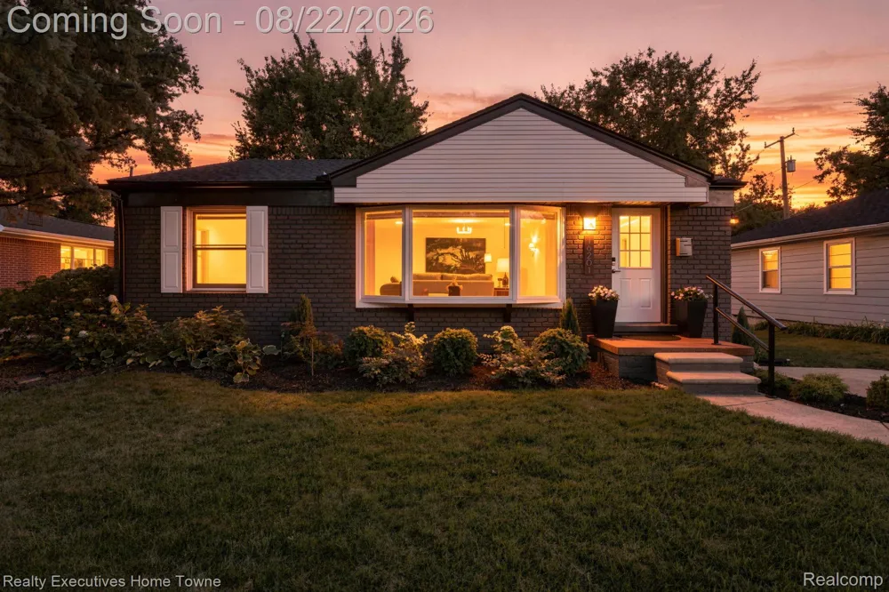 16201 Amherst Avenue Beverly Hills Village, MI 48025