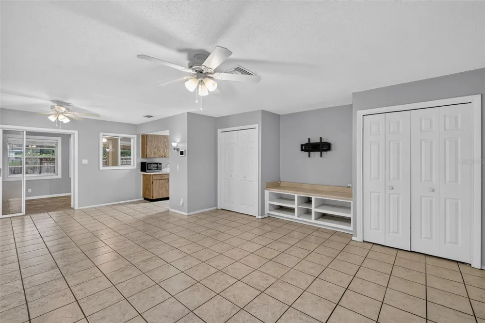 1305 ORANGE AVENUE Tavares, FL 32778