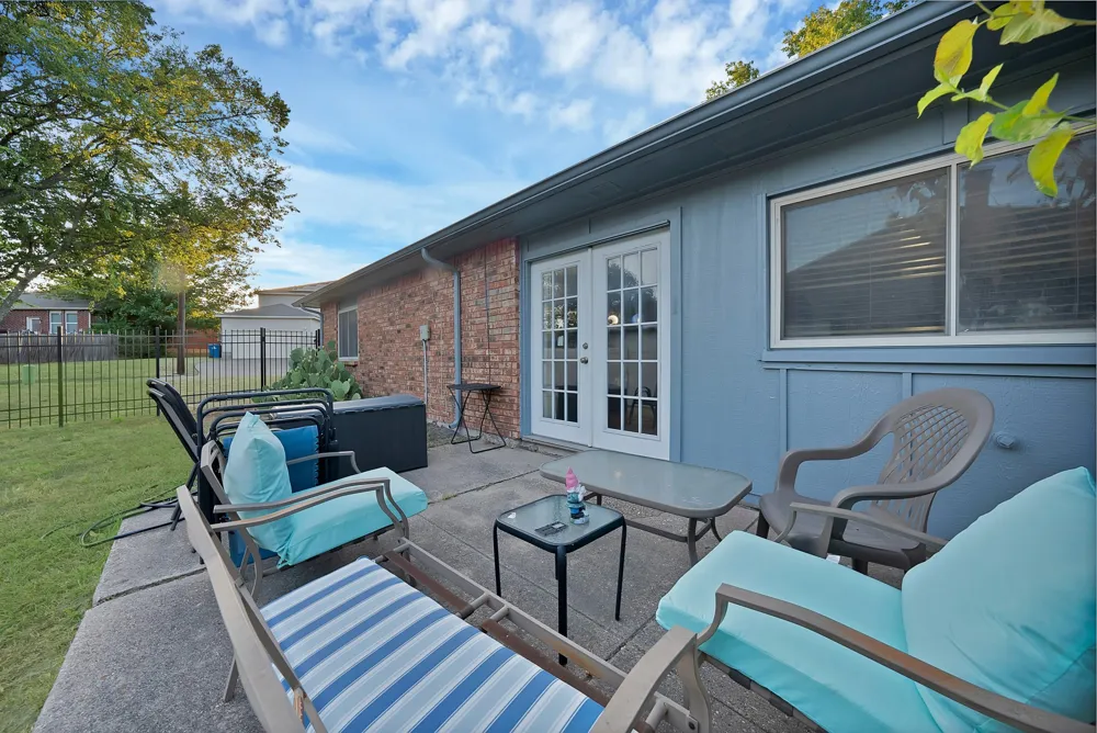 241 S Young Boulevard DeSoto, TX 75115