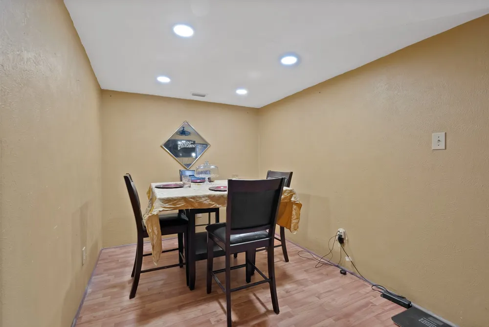 241 S Young Boulevard DeSoto, TX 75115