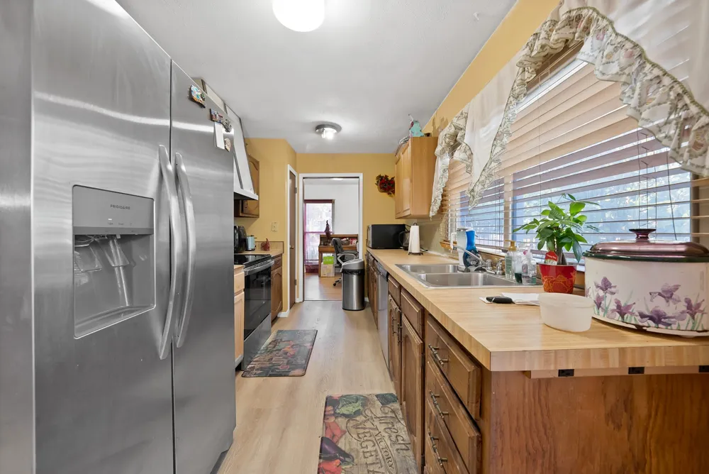 241 S Young Boulevard DeSoto, TX 75115