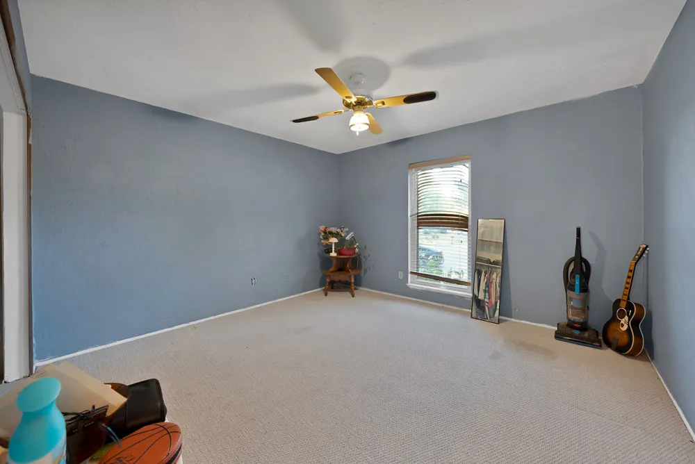 241 S Young Boulevard DeSoto, TX 75115