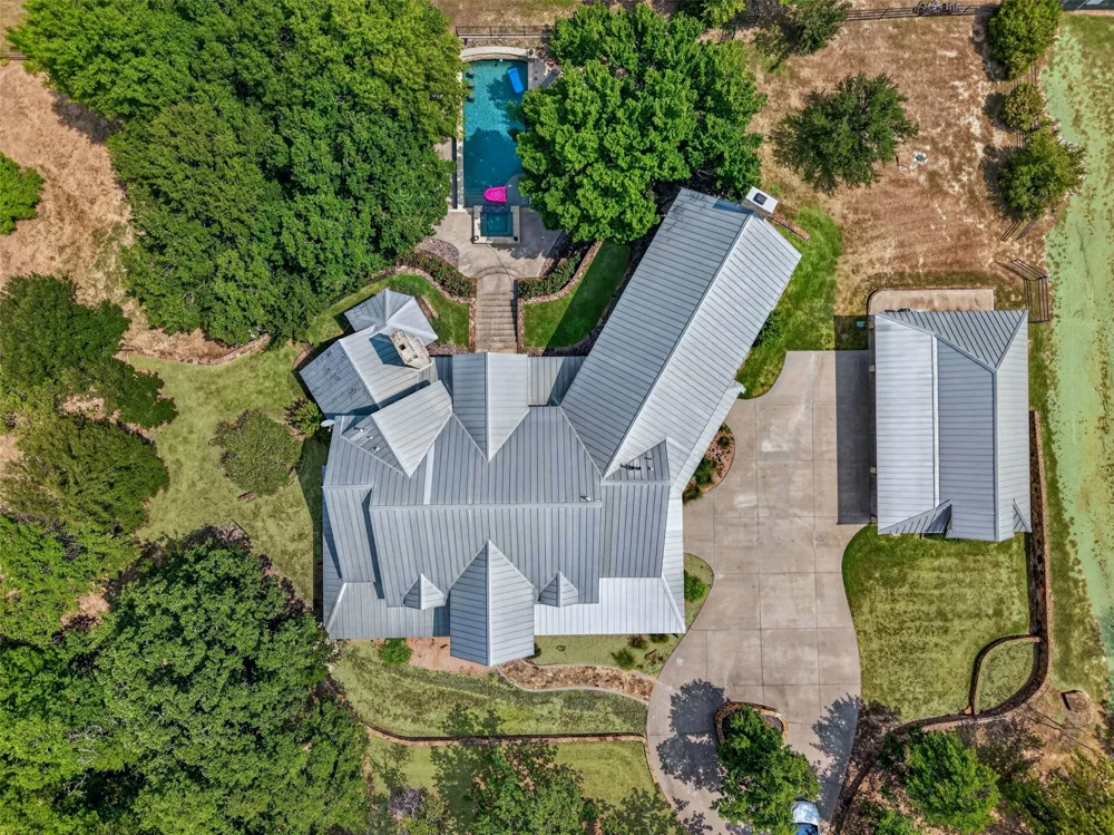 133 E Bozeman Lane Fort Worth, TX 76108