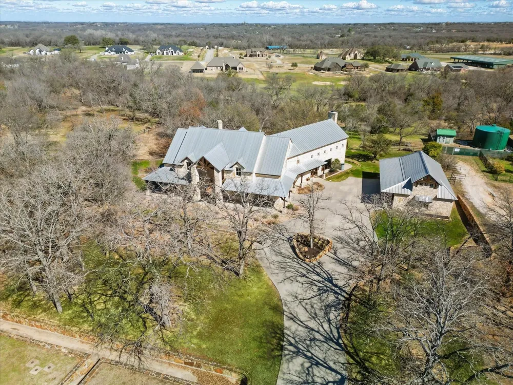 133 E Bozeman Lane Fort Worth, TX 76108