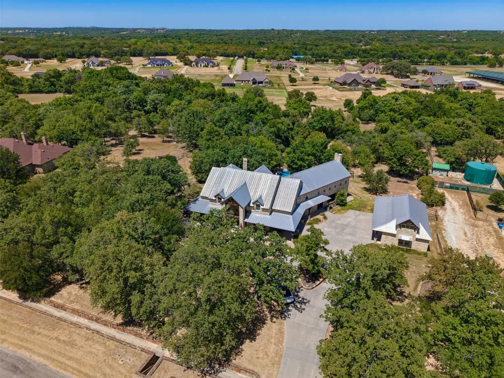 133 E Bozeman Lane Fort Worth, TX 76108