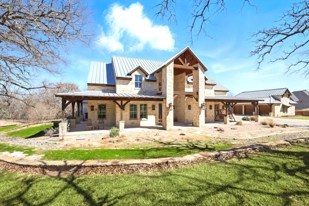 133 E Bozeman Lane Fort Worth, TX 76108
