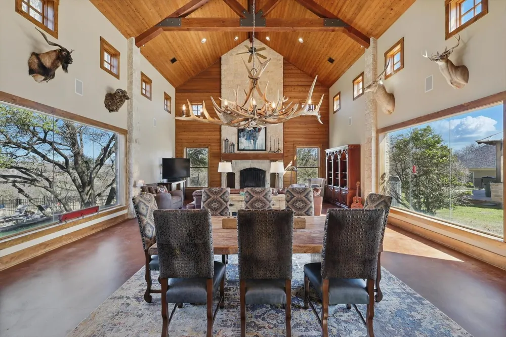 133 E Bozeman Lane Fort Worth, TX 76108