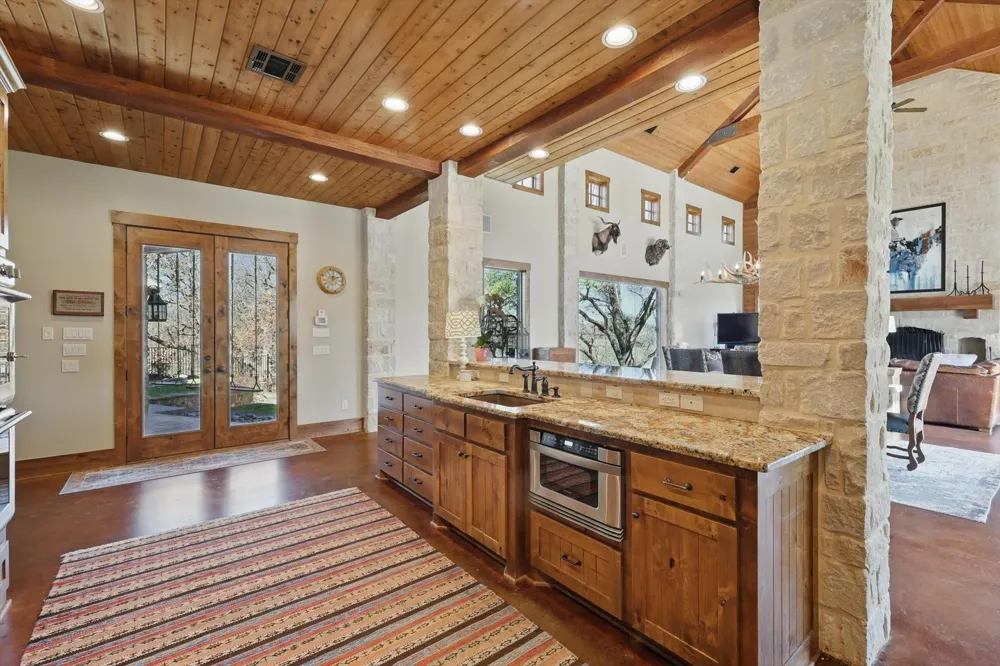 133 E Bozeman Lane Fort Worth, TX 76108