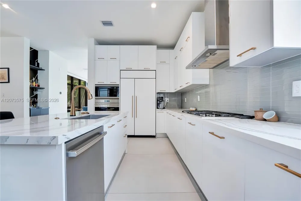 8267 NW 48th St Doral, FL 33166