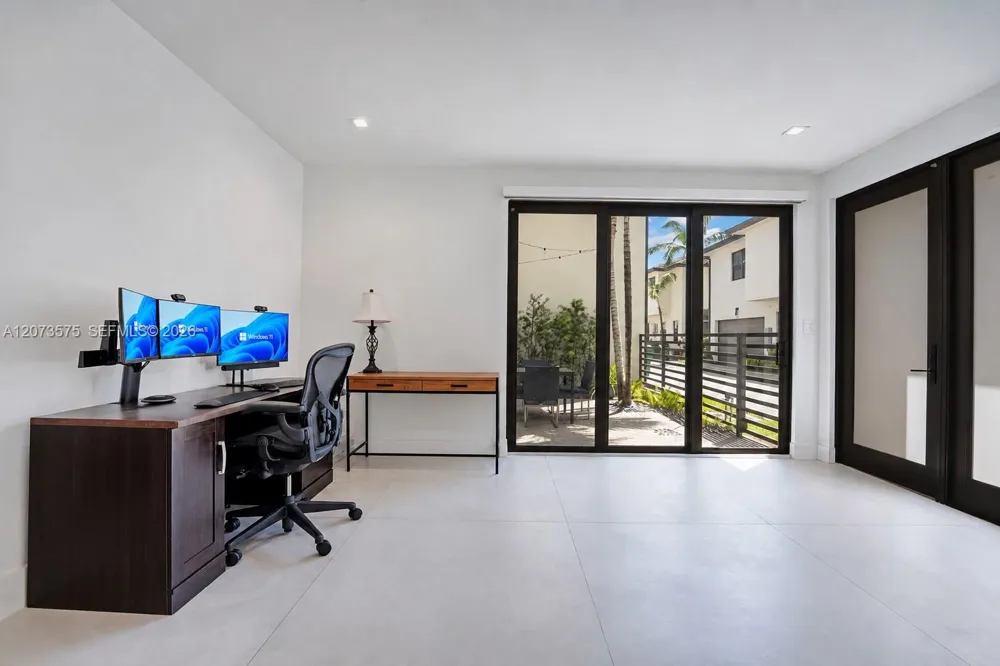 8267 NW 48th St Doral, FL 33166